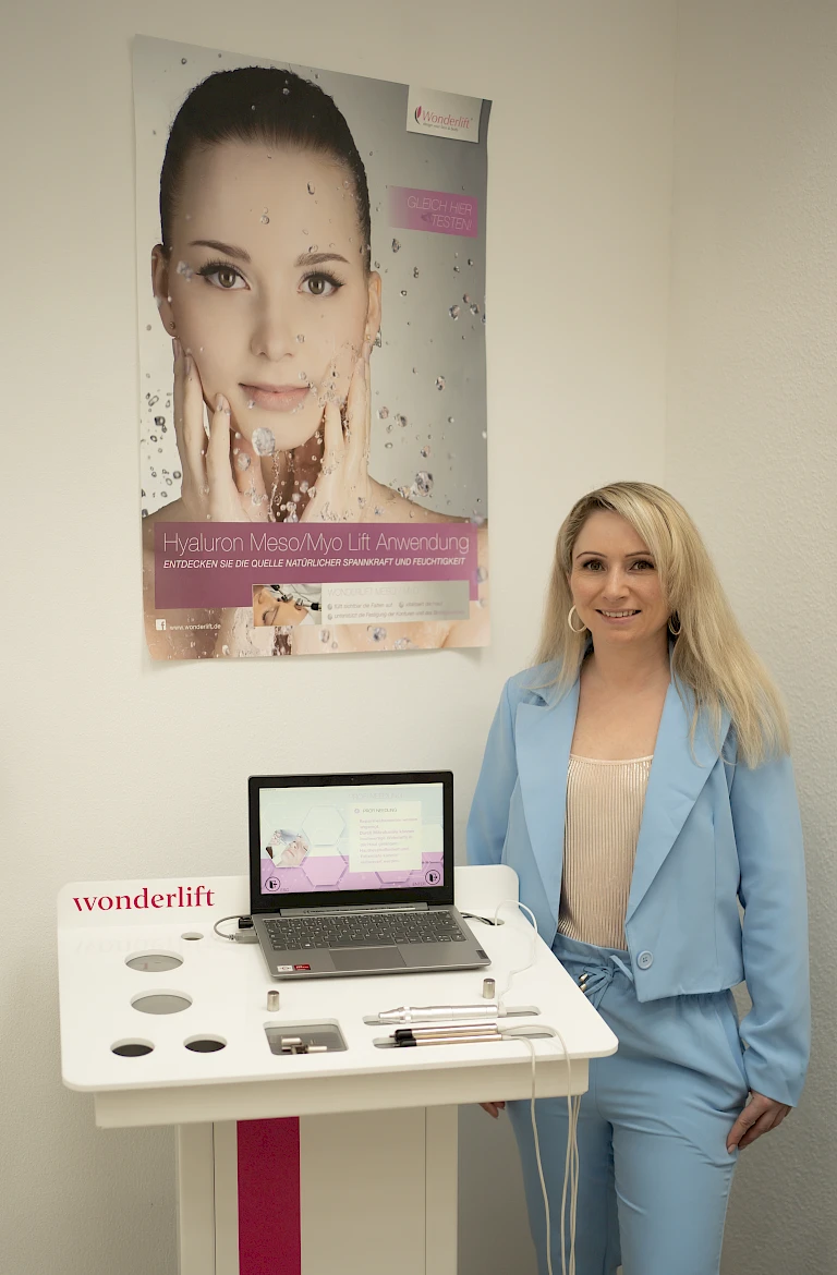 Profi Microneedling mit Collagen